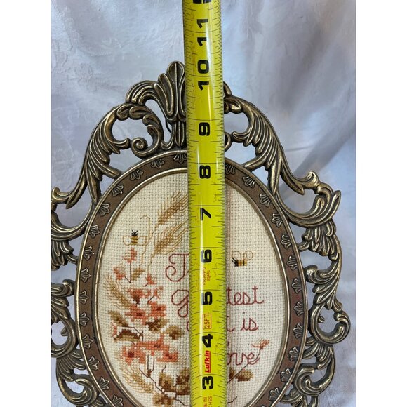 Creative Circle Greatest Gift is Love Metal Frame New Embroidery Kit - Picture 6 of 7